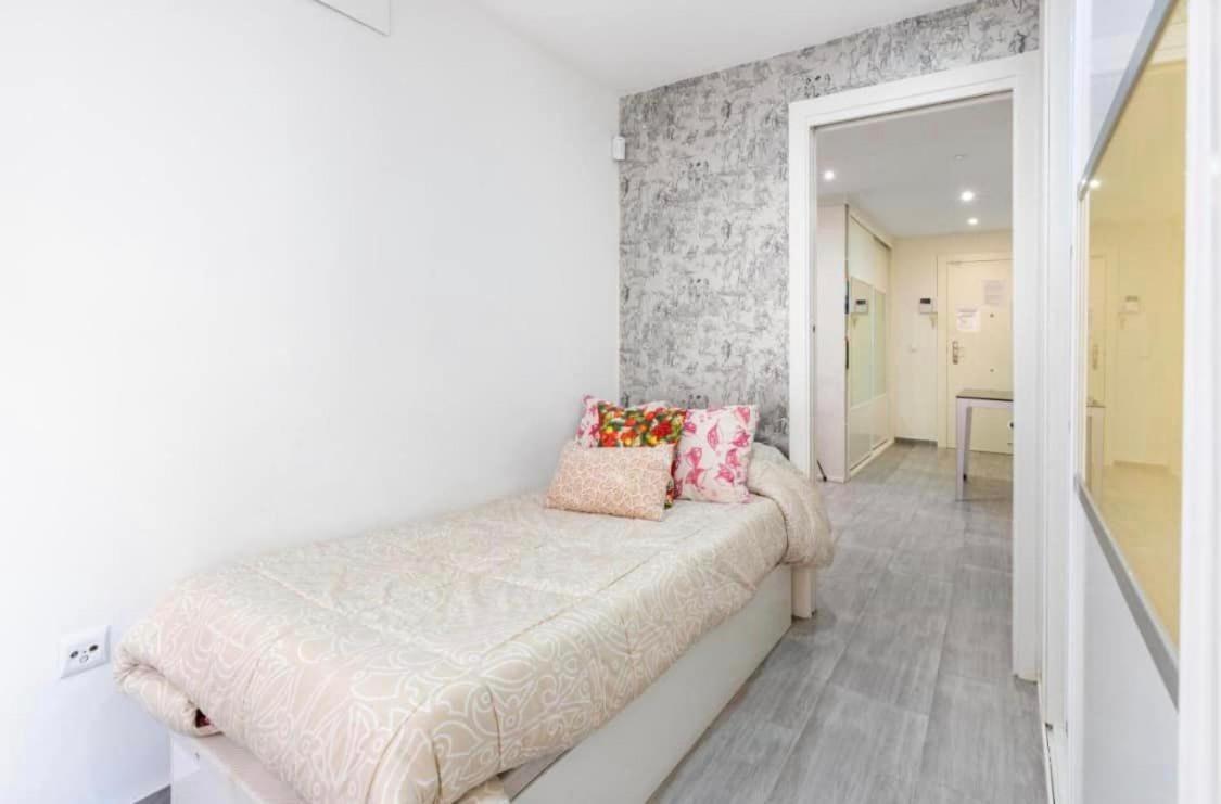 Vialia Apartamentos Suites Málaga Exterior foto
